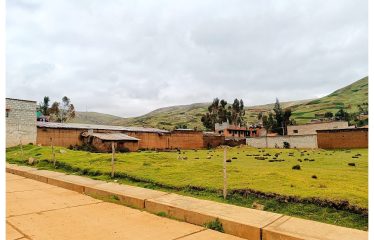 Terreno de 702 m2 en San Pedro de Cajas